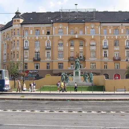 Yogi Bear Apartment Budapest